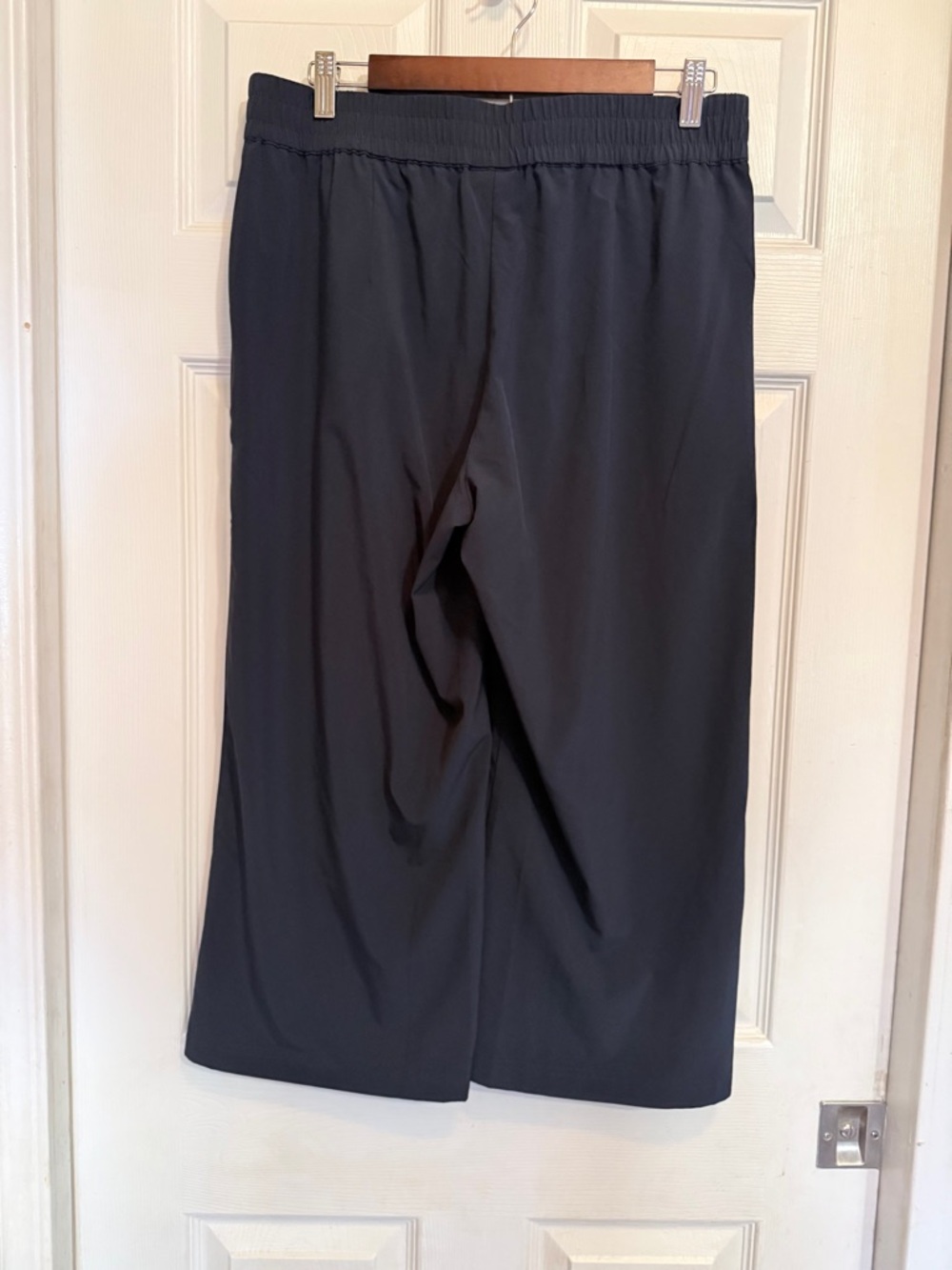 J. Jill Fit Wide Leg Cropped Pull-On Pants - Picture 3 of 4